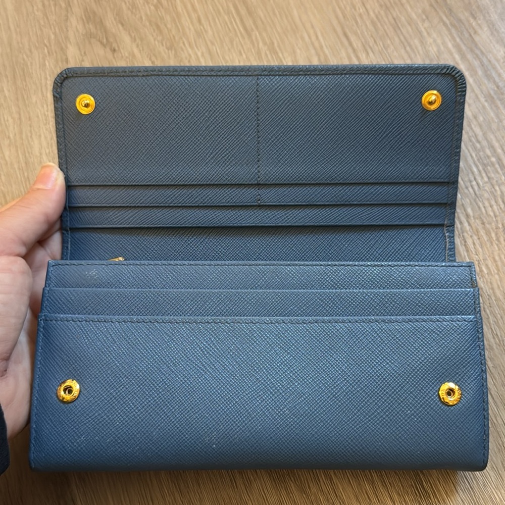 Prada Wallet - Picture 7 of 10